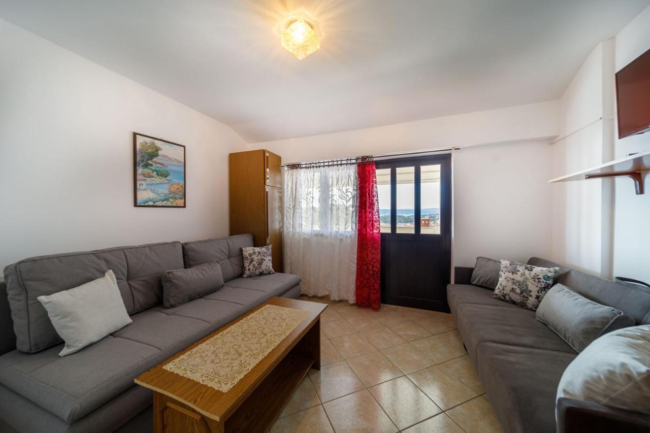 Apartamento Marie I Nikola Krk Town Exterior foto