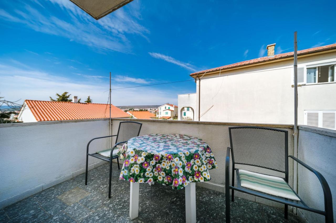 Apartamento Marie I Nikola Krk Town Exterior foto