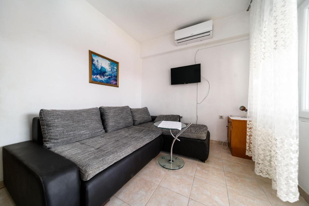 Apartamento Marie I Nikola Krk Town Exterior foto