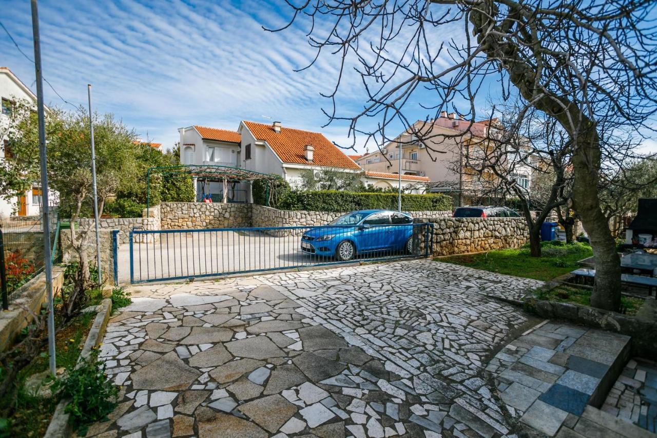 Apartamento Marie I Nikola Krk Town Exterior foto
