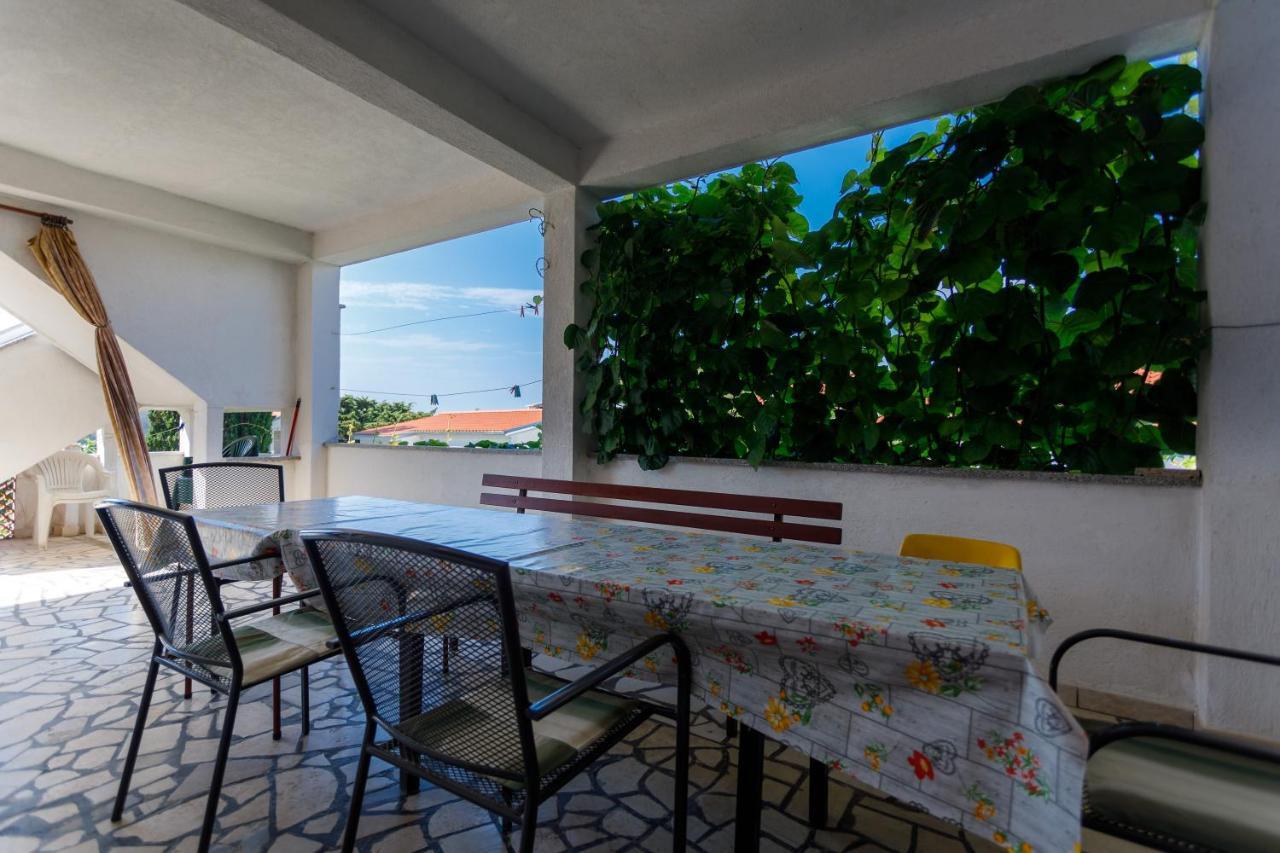 Apartamento Marie I Nikola Krk Town Exterior foto